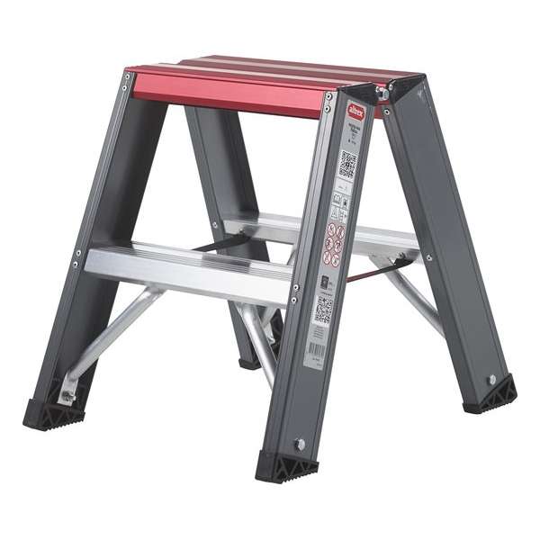 Altrex Falco Industrietrap 2 treeds - Werkhoogte 2.45m Altrex Falco Industrietrap 2 treeds - Werkhoogte 2.45m