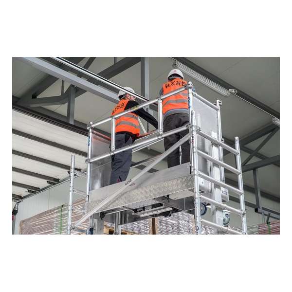 Rolsteiger Hoogwerker de Alulift werkhoogte 600 cm.- De Solarlift bij uitstek! 250 kg belastbaar. Rolsteiger Hoogwerker de Alulift werkhoogte 600 cm.- De Solarlift bij uitstek! 250 kg belastbaar.