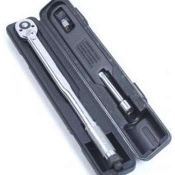 Momentsleutel 1/2 met adapter 3/8 210NM