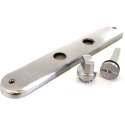 IMPRESSO deurbeslag |deurschild voor toiletsluiting | 240 mm lang x 40 mm breed | afstand krukgat tot slot 63 mm | chroom mat