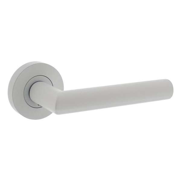 Intersteel Deurkruk Bastian op ronde rozet ø52x10mm wit Intersteel Deurkruk Bastian op ronde rozet ø52x10mm wit