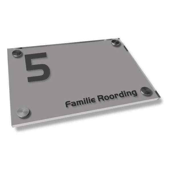 Naambordje voordeur een glashelder naambord zilver, 30x20cm Naambordje voordeur een glashelder naambord zilver, 30x20cm