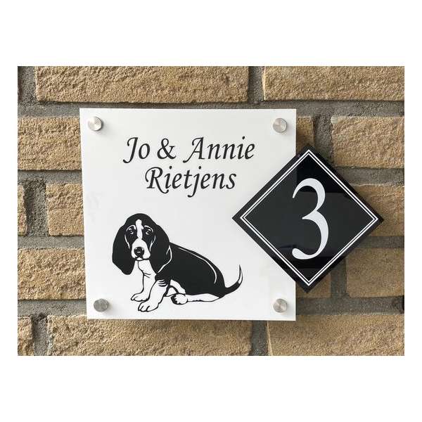 Naambordje voordeur Basset Naambordje voordeur Basset