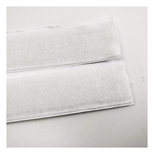 Klittenband zelfklevend wit 5 meter - Klittenband Rol - Ultra Sterk - Wit - 2,5cm - Plakbaar & Naaibaar - Velcro Klittenband zelfklevend wit 5 meter - Klittenband Rol - Ultra Sterk - Wit - 2,5cm - Plakbaar & Naaibaar - Velcro