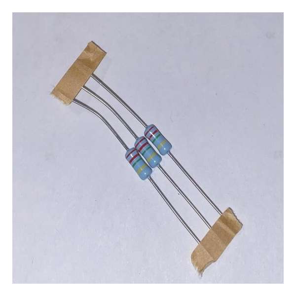 Weerstand 2,2 M ohm, | 1/2W | 5% | verpakt per stuk Weerstand 2,2 M ohm, | 1/2W | 5% | verpakt per stuk