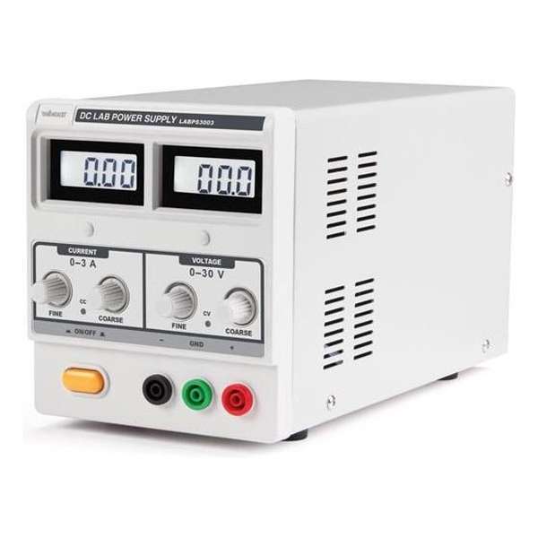 DC-LABOVOEDING 0-30 VDC / 0-3 A MAX MET DUBBEL LCD-SCHERM DC-LABOVOEDING 0-30 VDC / 0-3 A MAX MET DUBBEL LCD-SCHERM