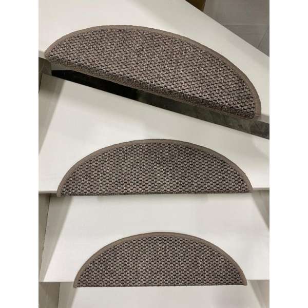 Trapmatten Como- 56x20 cm- Taupe- 15 stuks Trapmatten Como- 56x20 cm- Taupe- 15 stuks