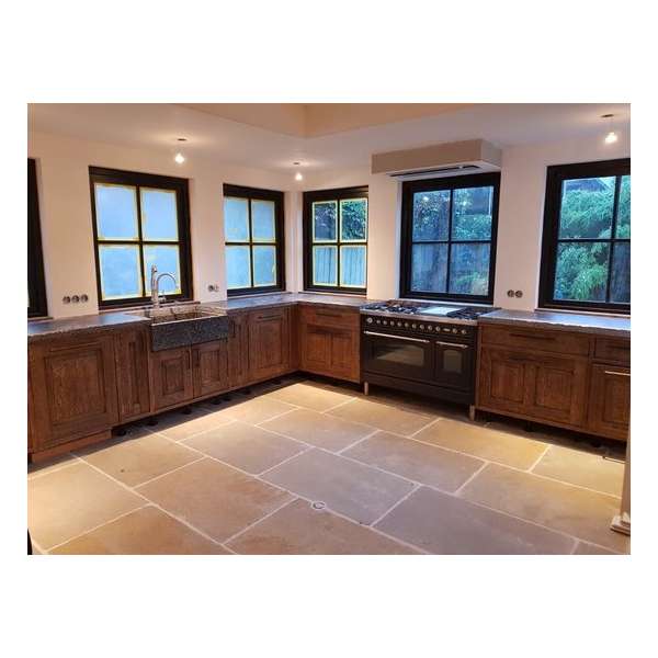 Castle Stones Tandur Yellow 90x60x2cm semi honed handgekapt verouderd verkoop per M2 Castle Stones Tandur Yellow 90x60x2cm semi honed handgekapt verouderd verkoop per M2