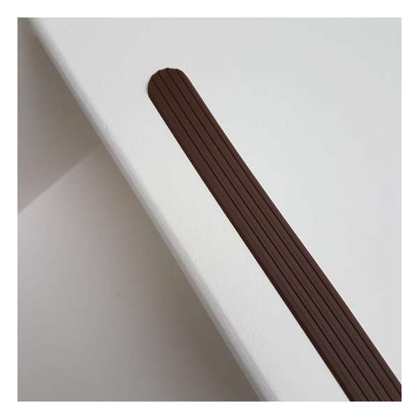 Antislip traptape met ronde uiteinden BRUIN- 3 strips van 16 mm breed x 85 cm lang Antislip traptape met ronde uiteinden BRUIN- 3 strips van 16 mm breed x 85 cm lang