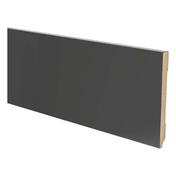 Hoge plinten - MDF - Moderne plint 150x15 mm - Zwart - Voorgelakt - RAL 9005 - Per stuk 2,4m Hoge plinten - MDF - Moderne plint 150x15 mm - Zwart - Voorgelakt - RAL 9005 - Per stuk 2,4m
