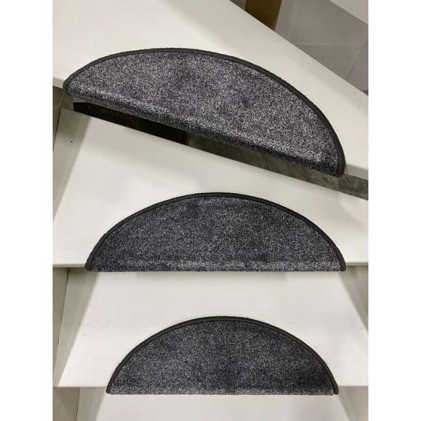 Trapmatten Mira- 56 x 20 cm- Graniet- 15 stuks Trapmatten Mira- 56 x 20 cm- Graniet- 15 stuks